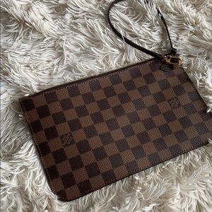 New Louis Vuitton monogram clutch